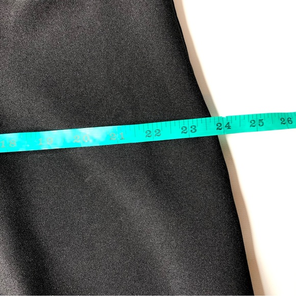 VTG 80s Shift Dress Thick Poly w/ Pleated Detail, Padded, Mod Minimal Black Sz 8 - Picture 6 of 14